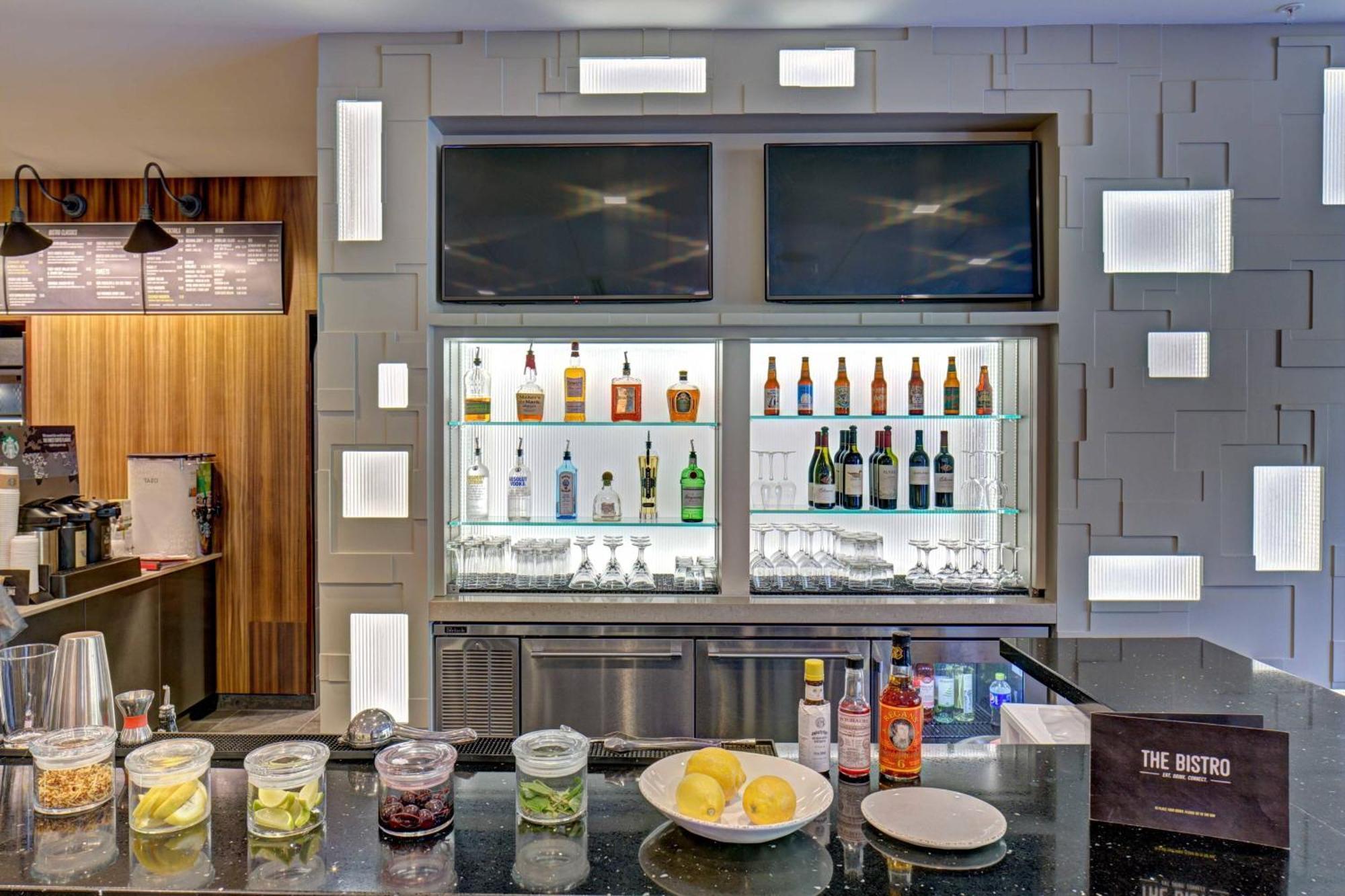Courtyard By Marriott Appleton Riverfront Zewnętrze zdjęcie