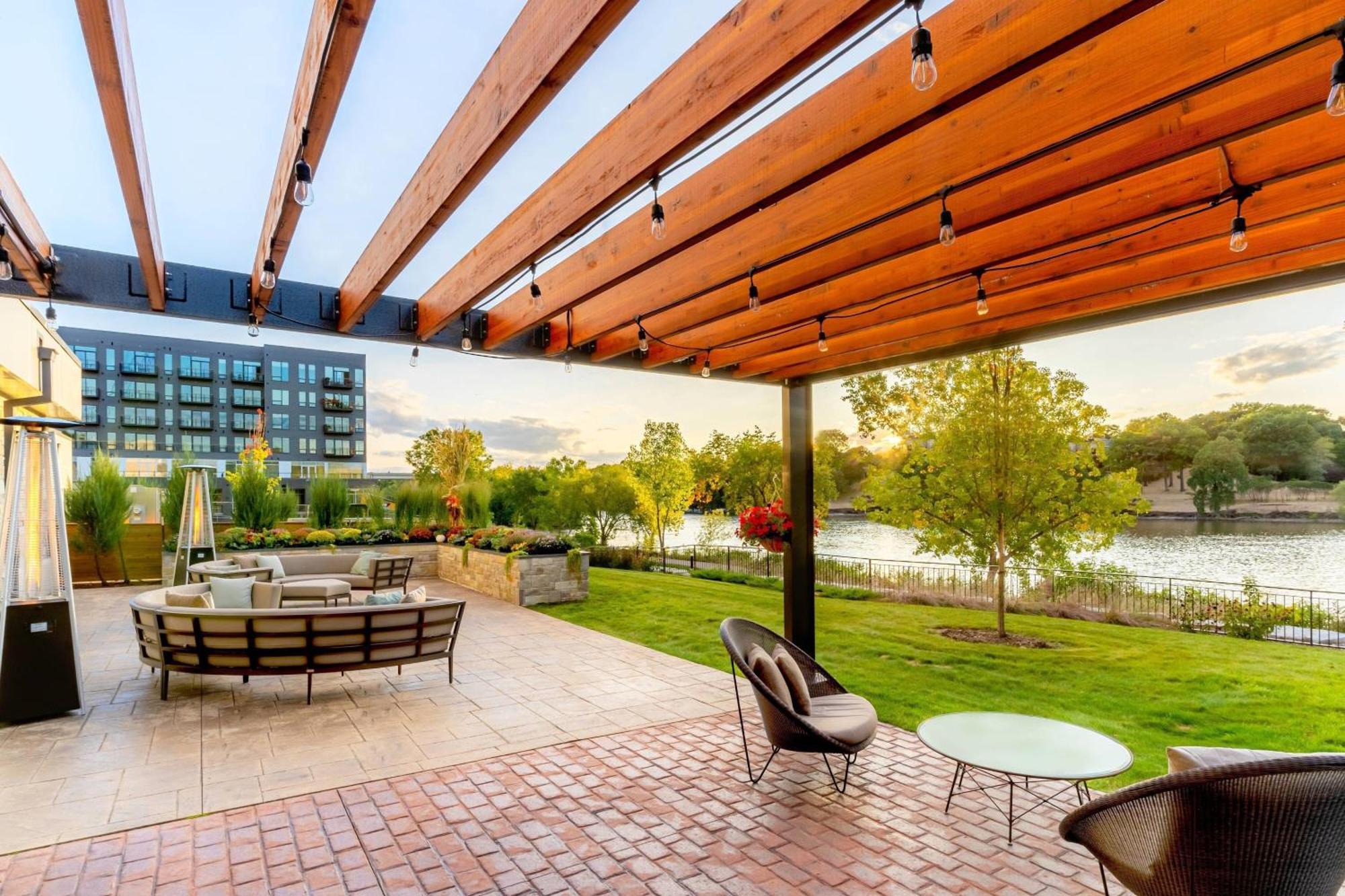Courtyard By Marriott Appleton Riverfront Zewnętrze zdjęcie